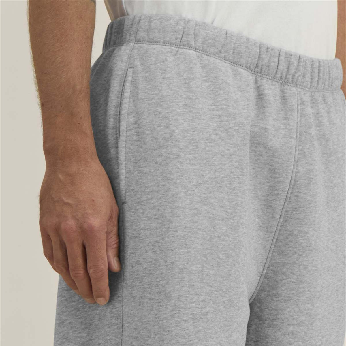 Detail: elastischer Bund mit flachem Kordelzug in Heather Grey