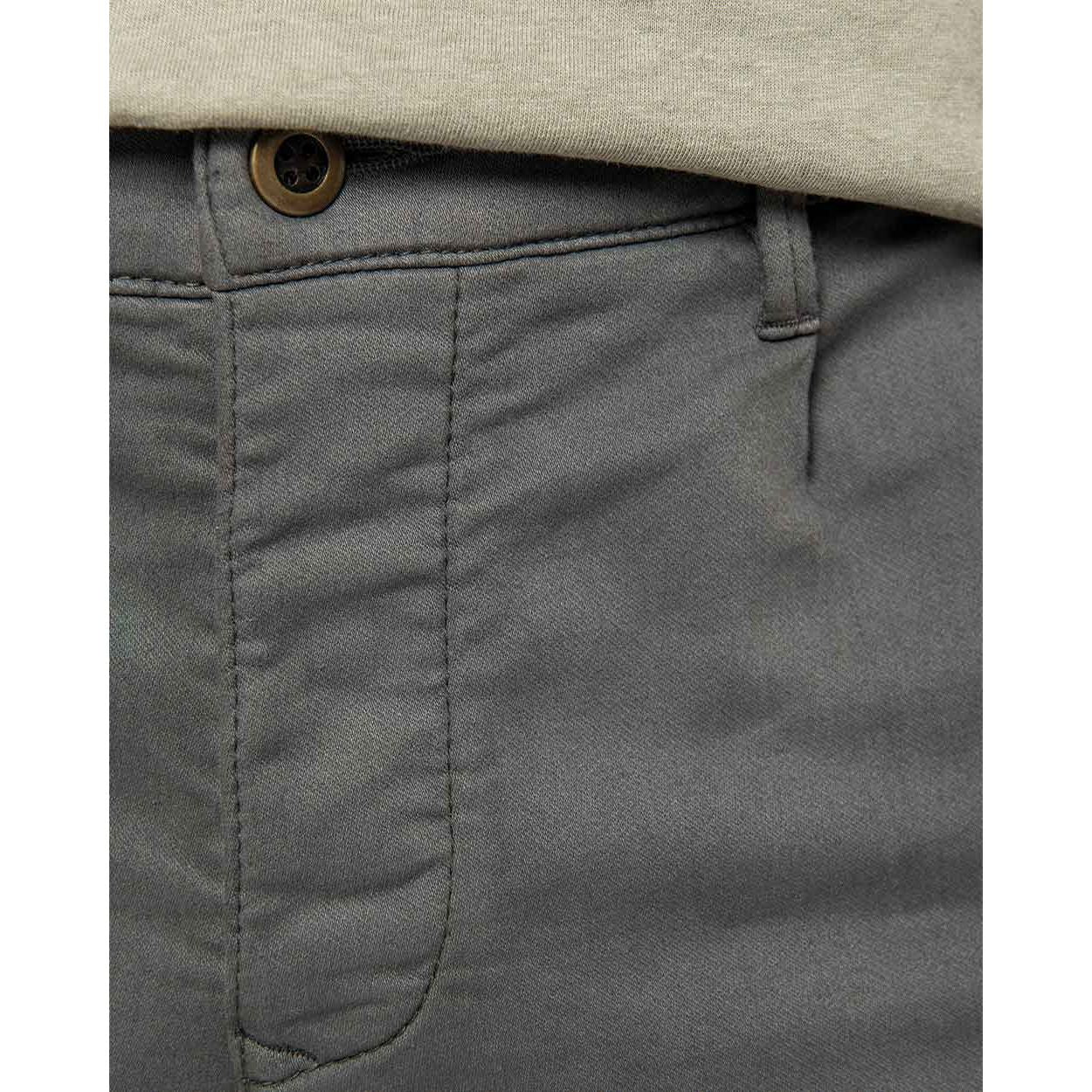 nachhaltige-chinohose-herren-grau_03