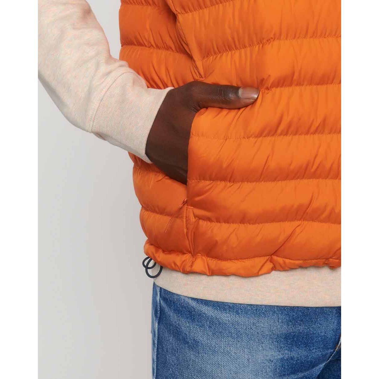 nachhaltige-herrenweste-recycelt_flame_orange_04