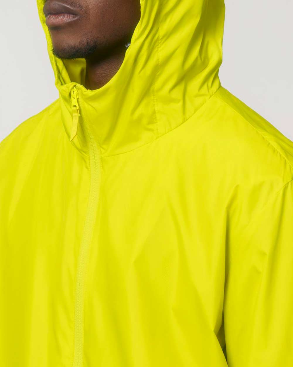 nachhaltige-regenjacke_recyceltes-pet_lime_flash_06