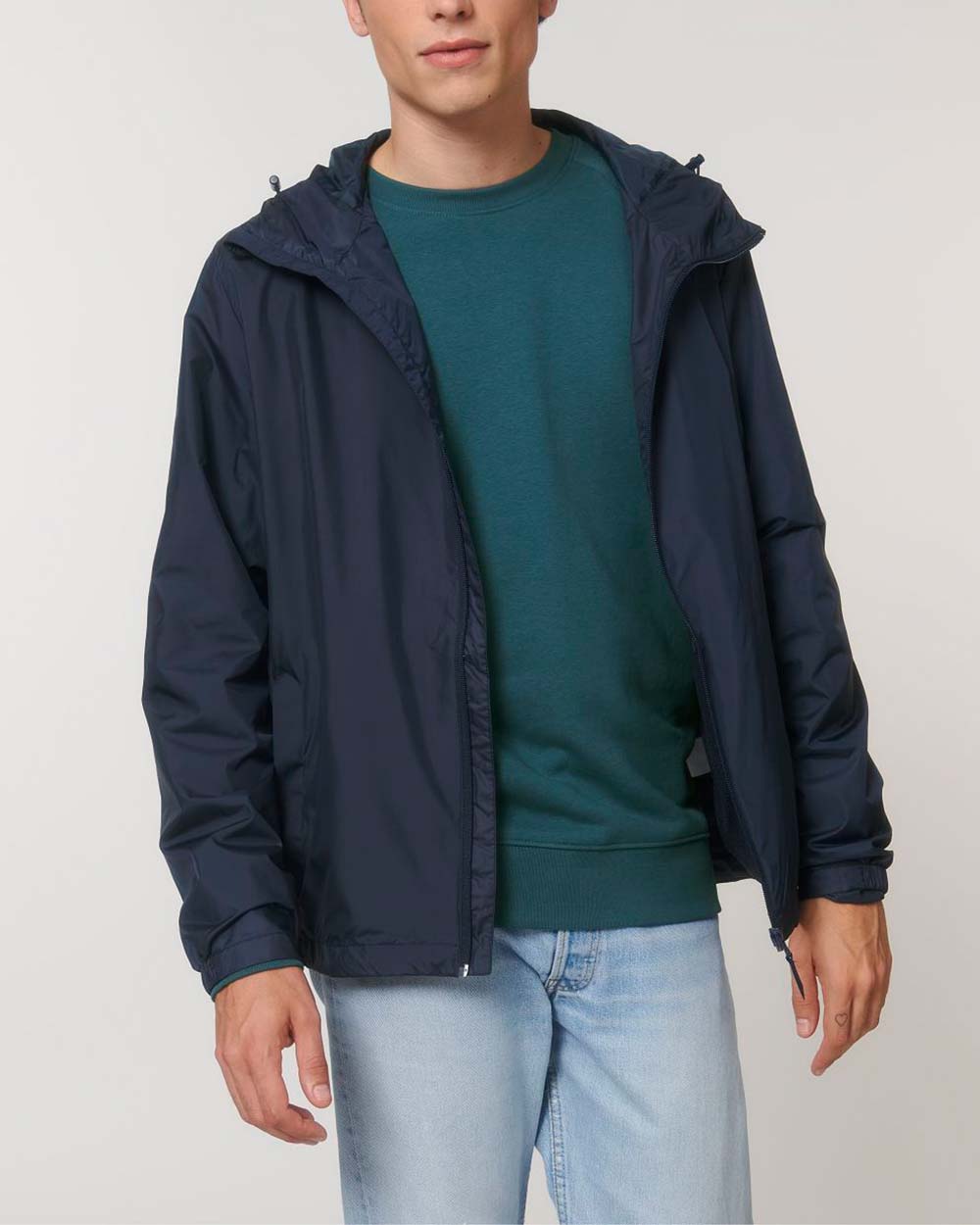 nachhaltige-regenjacke_recyceltes-pet_navy_01