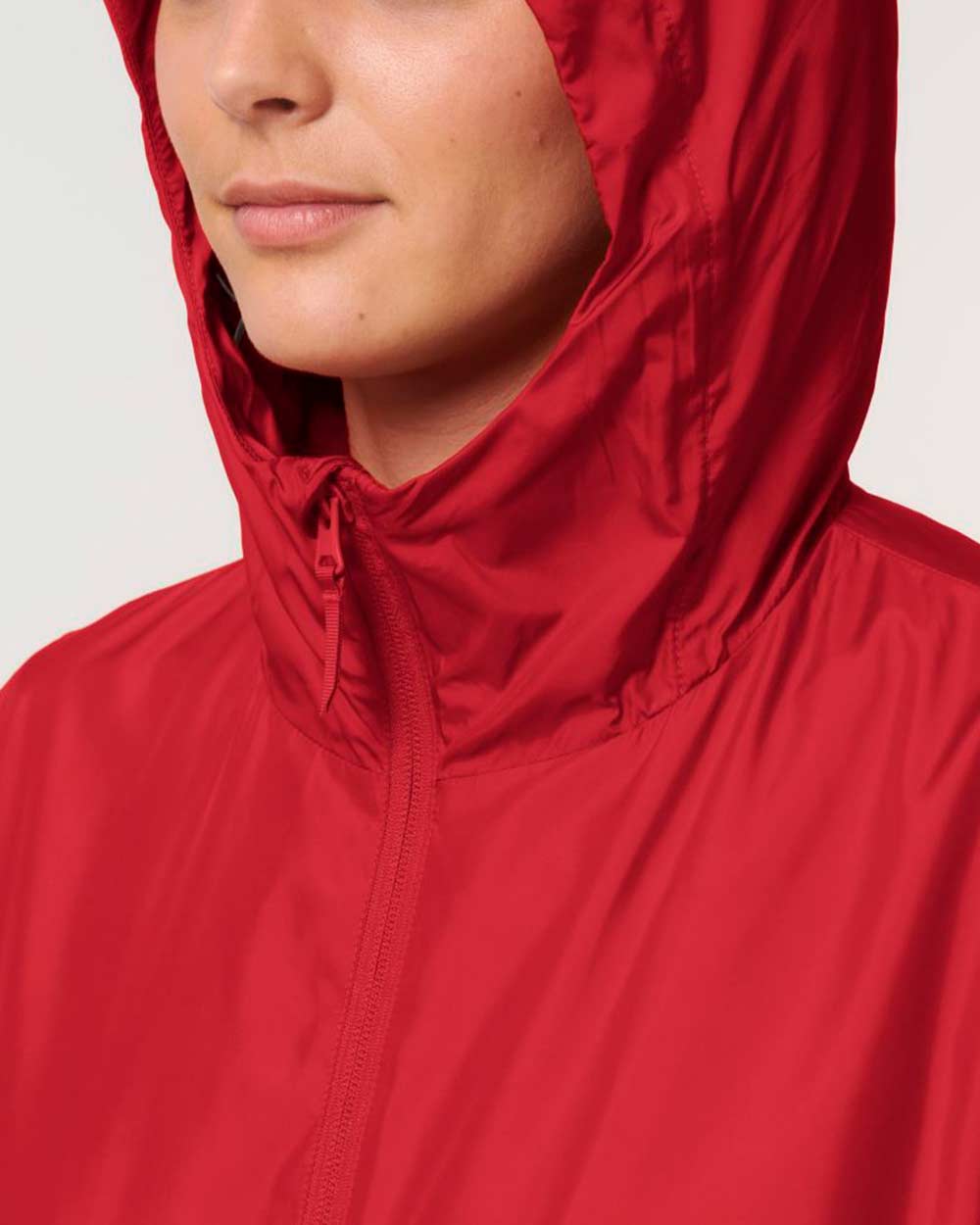 nachhaltige-regenjacke_recyceltes-pet_red_07