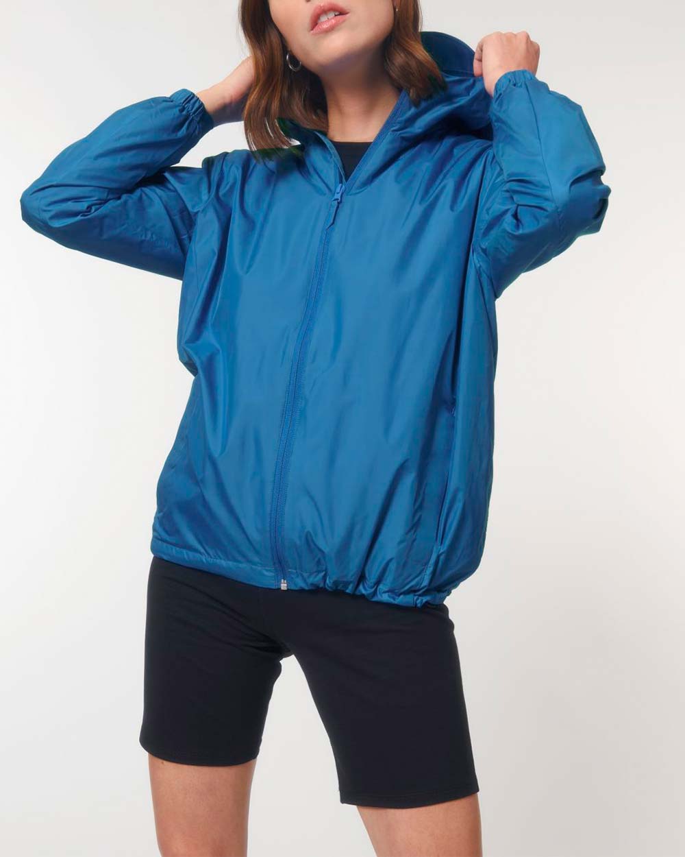 nachhaltige-regenjacke_recyceltes-pet_royal_blue_01