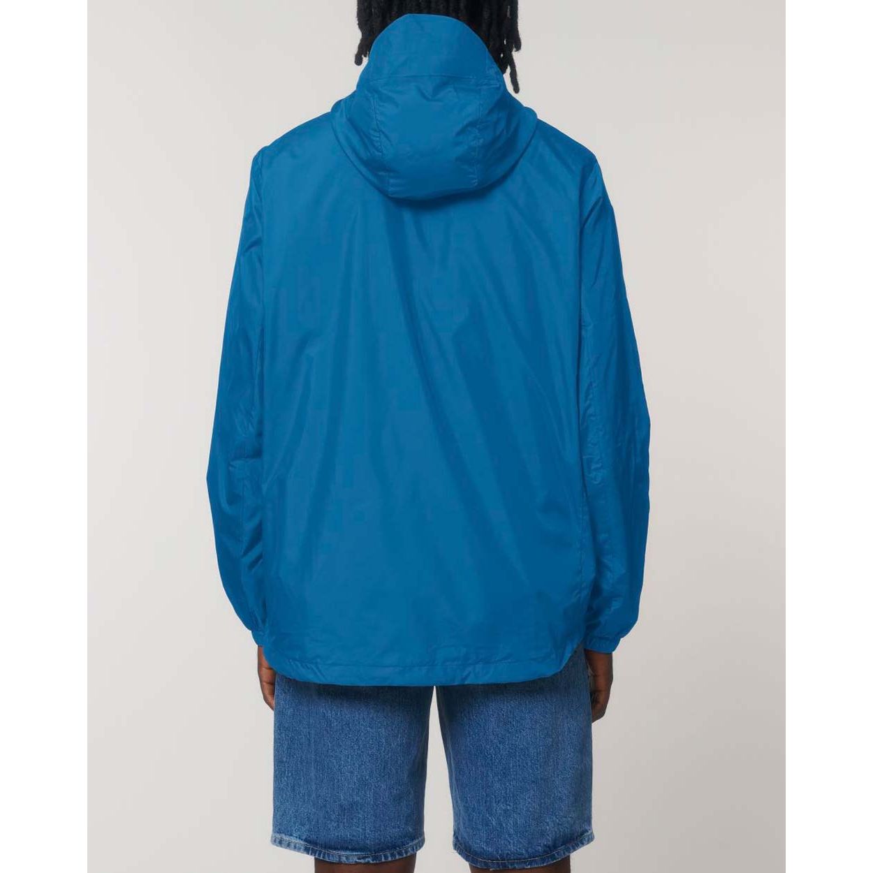 nachhaltige-regenjacke_recyceltes-pet_royal_blue_09