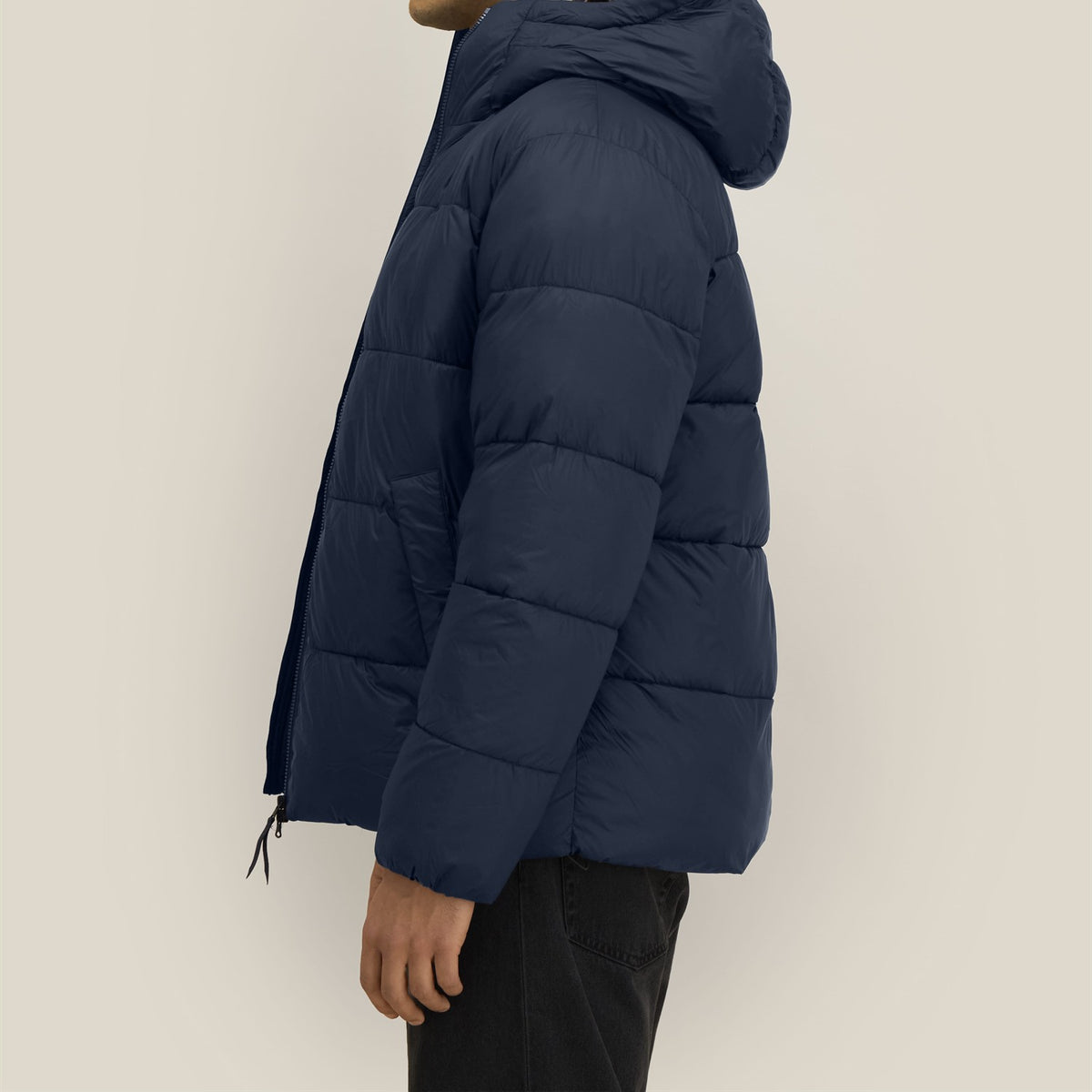 Pufferjacke Navy – Seitenansicht