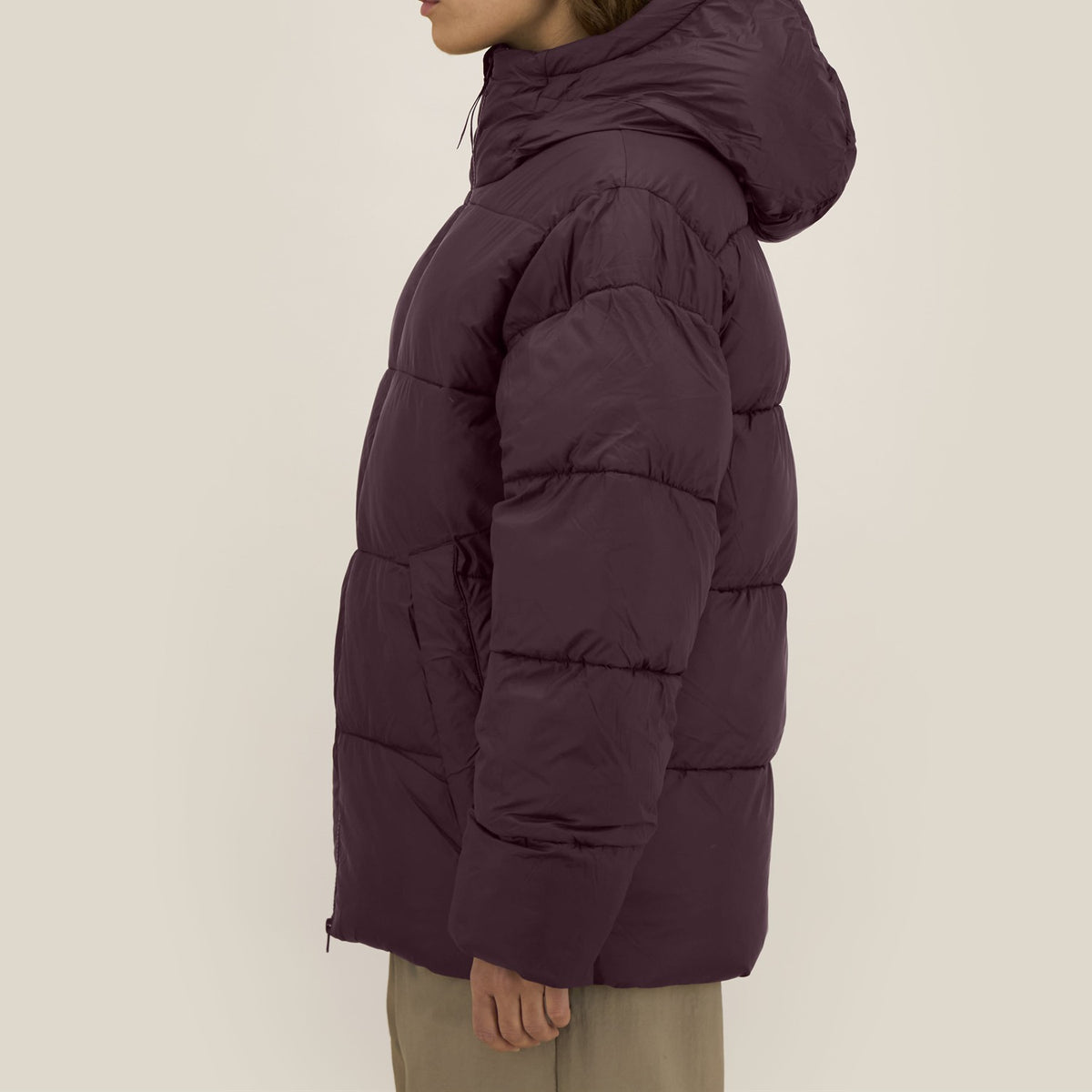 Pufferjacke Red Brown – Profil