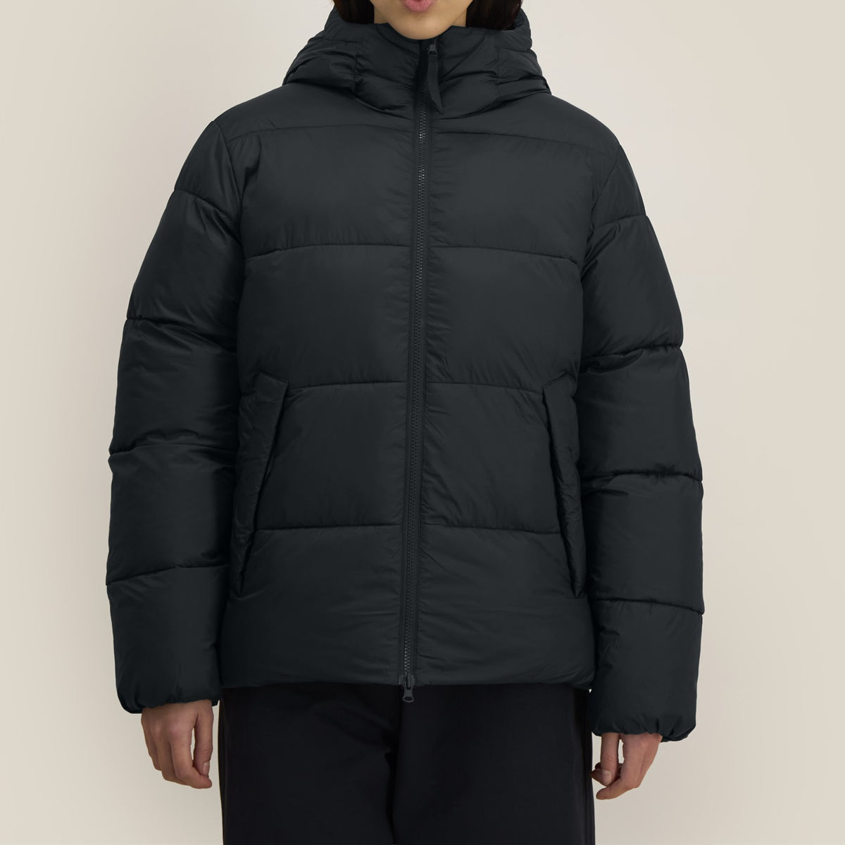 Pufferjacke Schwarz – Passform am Oberkörper