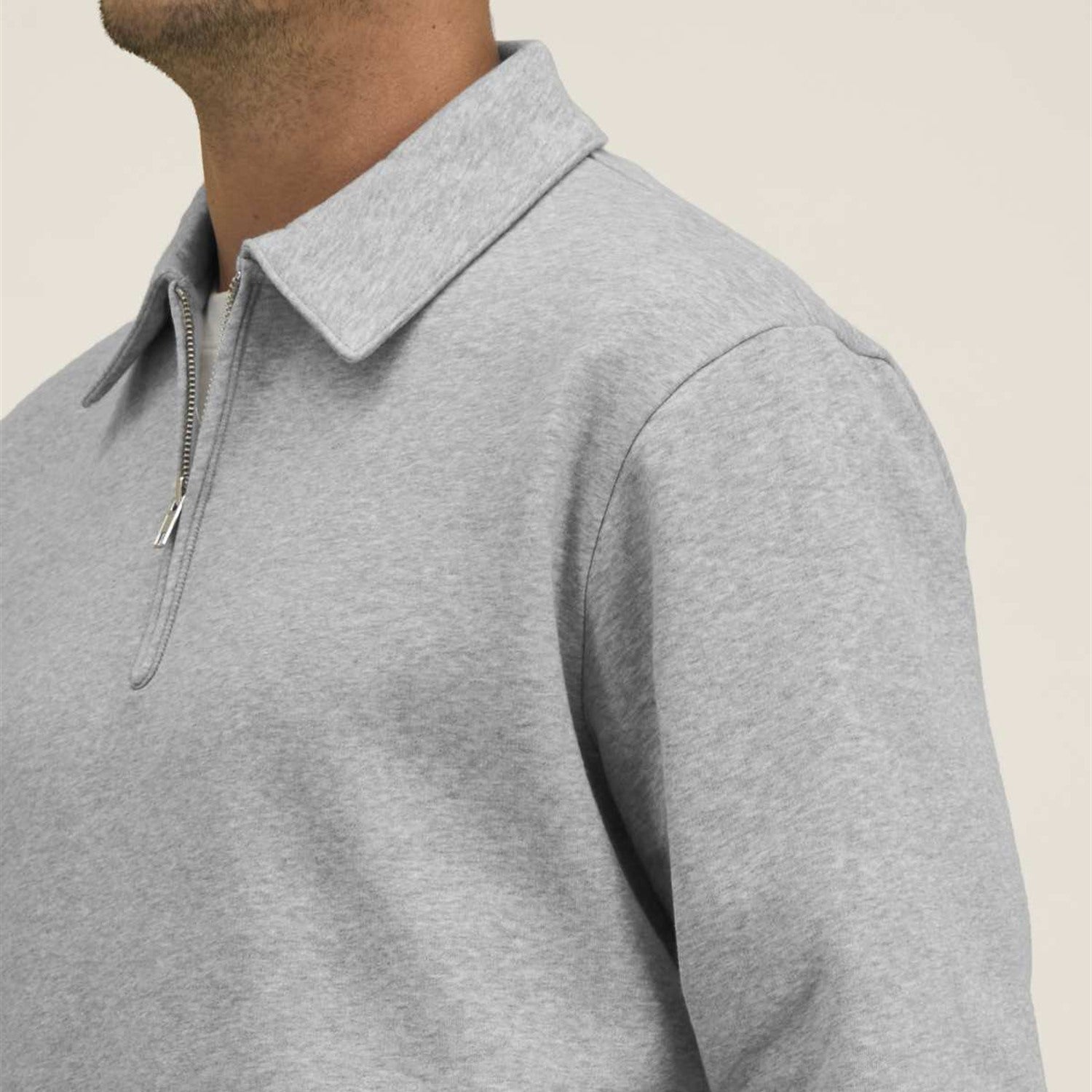 Half-Zip Sweatshirt Heather Grey, Kragen und Reißverschluss im Detail