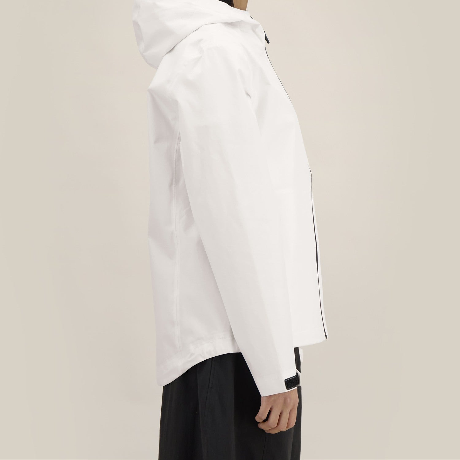 Damen Regenjacke Off White, Seitenansicht rechts