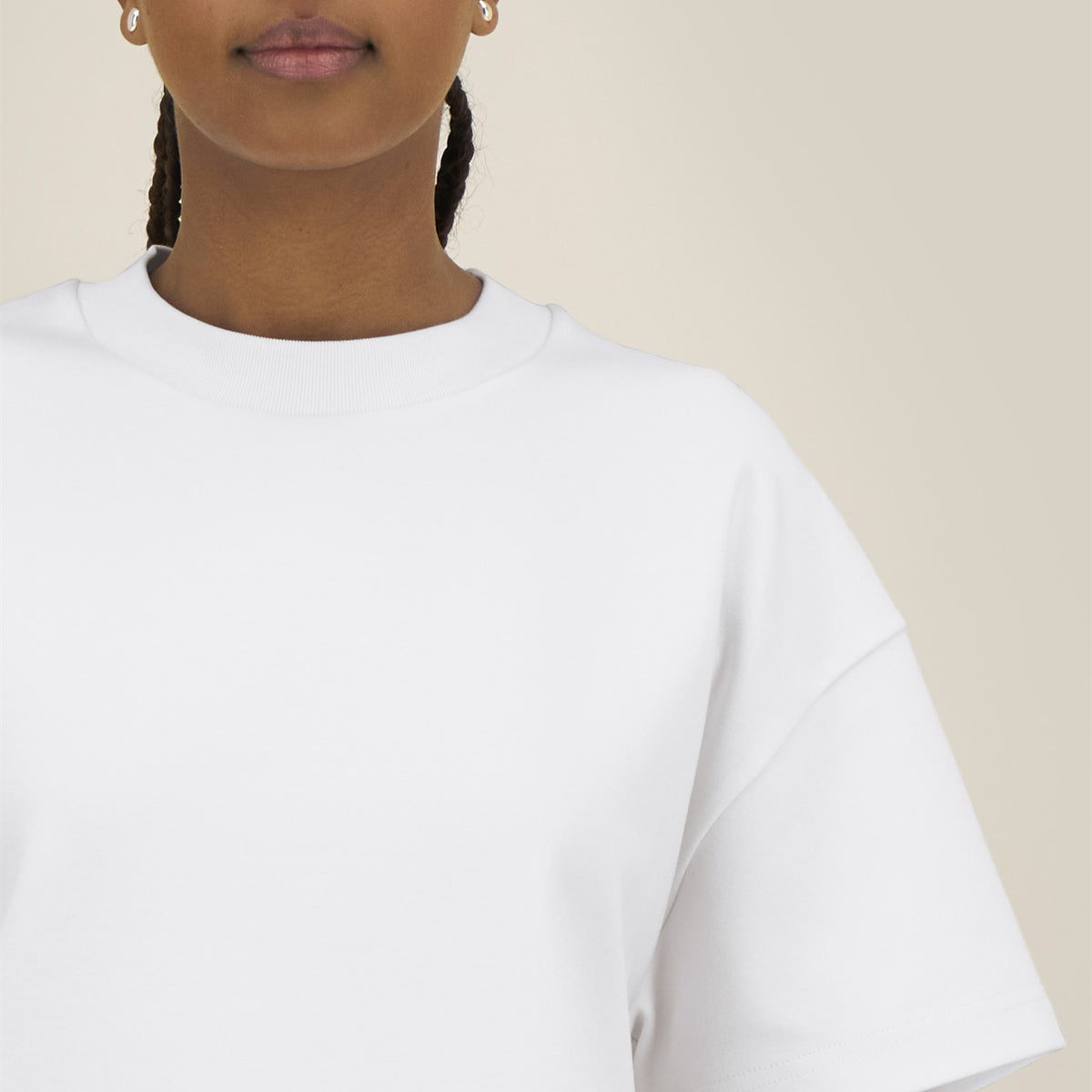 Detail: Rippkragen und tiefe Schulter, Ultra Heavy T-Shirt Weiß