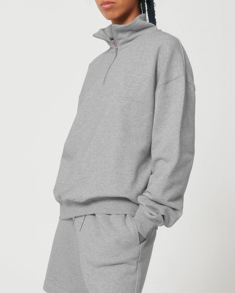 unisex-sweatshirt-oversized-mit-reissverschluss_heather-grey04